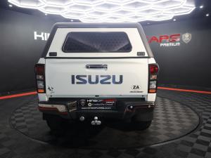 Isuzu D-Max 300 3.0TD double cab 4x4 LX Arctic Trucks AT 35 - Image 5