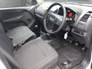 Isuzu D-Max Gen 6 250c single cab Fleetside - Image 4