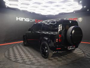 Land Rover Defender 110 D350 X-Dynamic HSE - Image 4