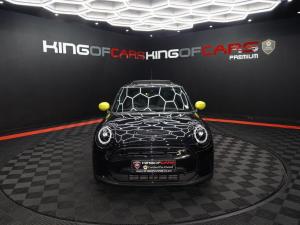 MINI Hatch Cooper SE Hatch 3-door - Image 1