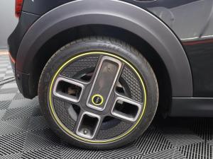MINI Hatch Cooper SE Hatch 3-door - Image 6