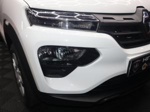 Renault Kwid 1.0 Life - Image 6