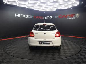 Suzuki Swift 1.2 GLX auto - Image 5