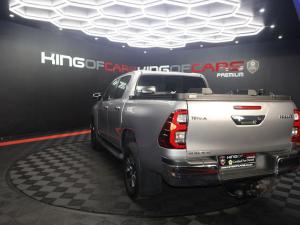 Toyota Hilux 2.8GD-6 double cab Raider auto - Image 4