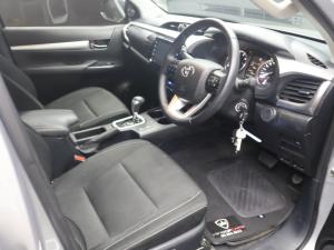 Toyota Hilux 2.8GD-6 double cab Raider auto - Image 9