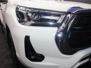Toyota Hilux 2.8GD-6 48V double cab Raider - Image 6