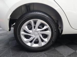 Toyota Vitz 1.0 - Image 7