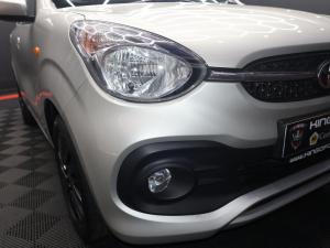 Toyota Vitz 1.0 XR manual - Image 6