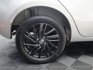 Toyota Vitz 1.0 XR manual - Image 7