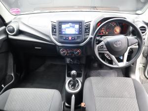 Toyota Vitz 1.0 XR manual - Image 8