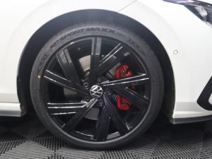Volkswagen Golf GTI - Image 7