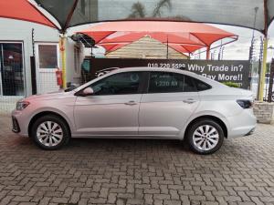 Volkswagen Polo sedan 1.6 Comfortline auto - Image 3