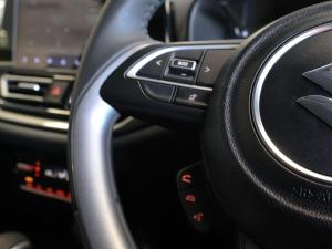 Suzuki Baleno 1.5 GLX auto - Image 23