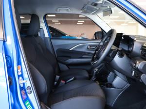 Suzuki Swift 1.2 GLX auto - Image 11