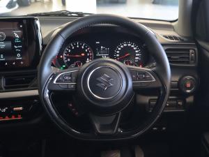 Suzuki Swift 1.2 GLX auto - Image 17