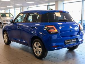 Suzuki Swift 1.2 GLX auto - Image 7