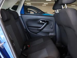 Volkswagen Polo Vivo hatch 1.6 Comfortline auto - Image 16