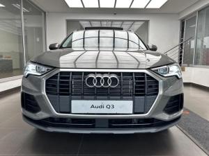 Audi Q3 35TDI Black Edition - Image 2