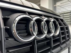 Audi Q3 35TDI Black Edition - Image 4