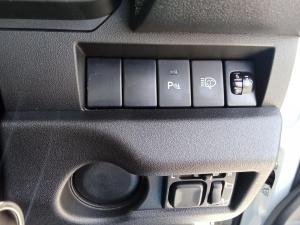 Suzuki Jimny 1.5 GLX AllGrip 5-door manual - Image 7