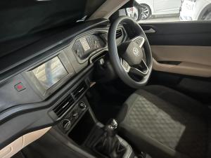 Volkswagen Polo sedan 1.6 manual - Image 11