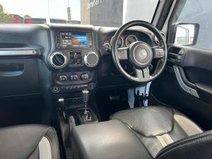 Jeep Wrangler Unlimited 2.8CRD Altitude - Image 9