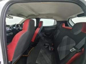 Renault Kwid 1.0 Zen auto - Image 12