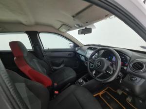 Renault Kwid 1.0 Zen auto - Image 9