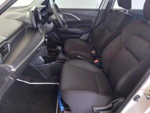 Suzuki Swift 1.2 GLX auto - Image 9
