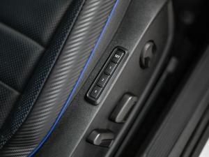 Volkswagen Golf R - Image 16