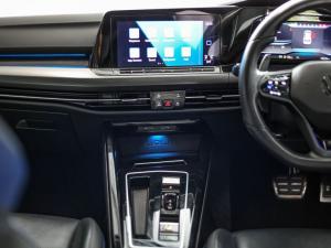 Volkswagen Golf R - Image 9