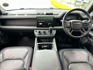 Land Rover Defender 130 D300 X-Dynamic HSE - Image 8