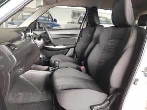 Suzuki Swift 1.2 GLX auto - Image 8