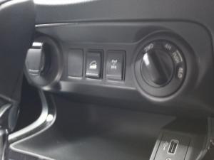 Nissan Navara 2.5DDTi double cab LE 4x4 - Image 10