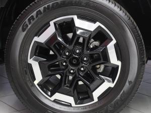 Nissan Navara 2.5DDTi double cab LE 4x4 - Image 17