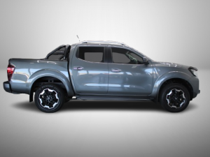 Nissan Navara 2.5DDTi double cab LE 4x4 - Image 4