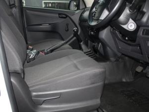Isuzu D-Max Gen 6 250c single cab Fleetside - Image 8