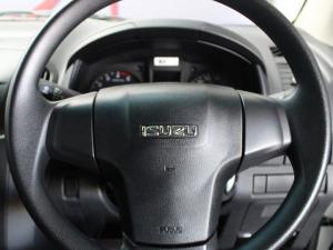 Isuzu D-Max Gen 6 250c single cab Fleetside - Image 9