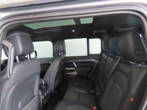 Land Rover Defender 110 D300 X-Dynamic HSE - Image 10