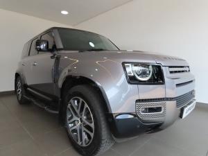 Land Rover Defender 110 D300 X-Dynamic HSE - Image 1