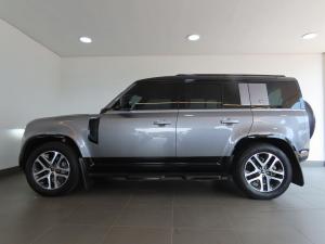 Land Rover Defender 110 D300 X-Dynamic HSE - Image 5