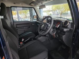 Suzuki Jimny 1.5 GLX AllGrip 5-door auto - Image 12