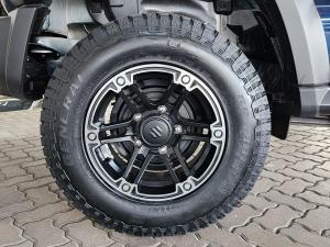 Suzuki Jimny 1.5 GLX AllGrip 5-door auto - Image 9