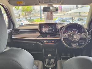 Suzuki Swift 1.2 GLX manual - Image 13
