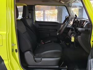 Suzuki Jimny 1.5 GLX AllGrip 3-door manual - Image 10