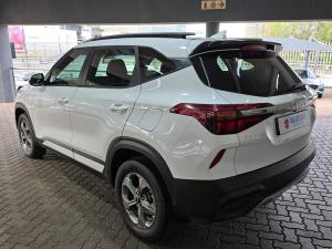 Kia Seltos 1.6 EX auto - Image 5