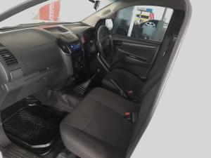 Isuzu D-Max Gen 6 250c single cab Fleetside - Image 10