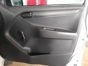 Isuzu D-Max Gen 6 250c single cab Fleetside - Image 11