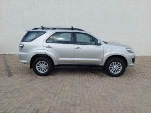 Toyota Fortuner 2.5D-4D auto - Image 4