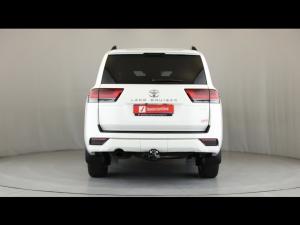 Toyota Land Cruiser 300 3.5T ZX - Image 6